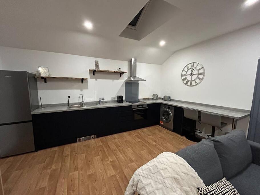 New Build Cosy Bungalow Near Bath And Bristol 威克 外观 照片